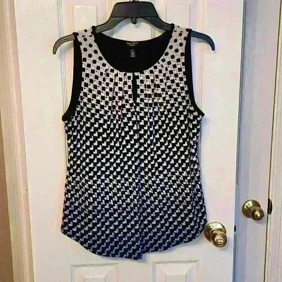 White House Black Market Sleeveless Top Size MP Geometric Business Casual Office - Picture 1 of 7